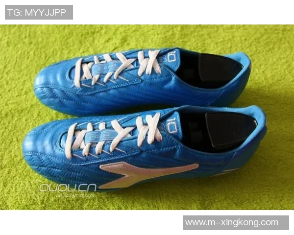 球星脚下的碎钉足球鞋揭秘与潮流趋势分析