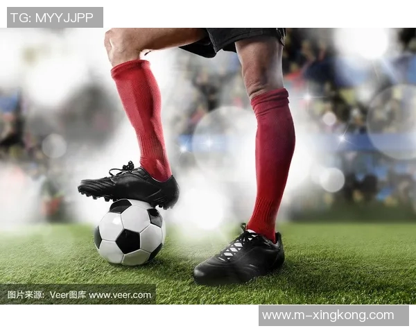 足球明星们最爱的球袜款式揭秘 让你轻松穿出赛场风采 足球明星们最爱的球袜款式揭秘 让你轻松穿出赛场风采